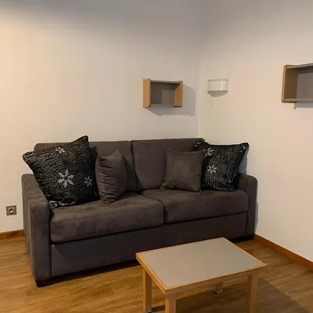 Cosy Avec Balcon, Parking Et Wifi Au Coeur De - Fr-1-512-136 Brides-les-Bains