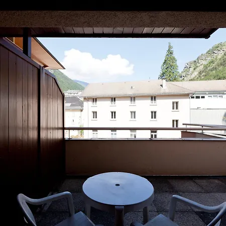 Cosy Avec Balcon, Parking Et Wifi Au Coeur De - Fr-1-512-136 * Brides-les-Bains
